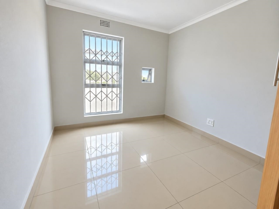 2 Bedroom Property for Sale in Parklands Western Cape